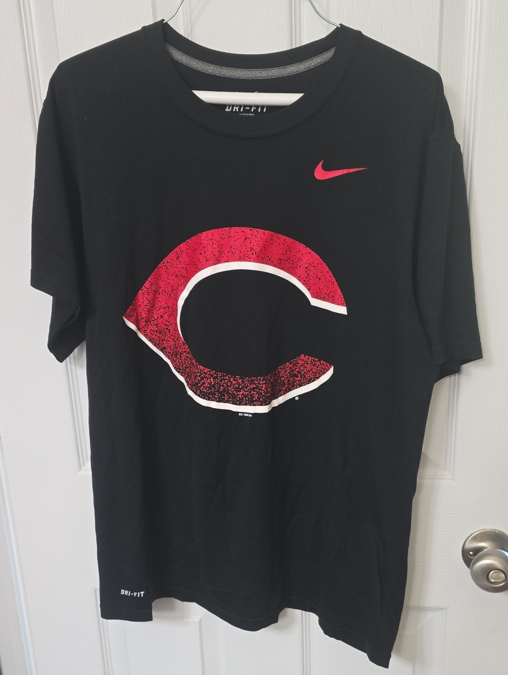 * EUC * Nike Cincinnati Reds Dri-fit Shirt